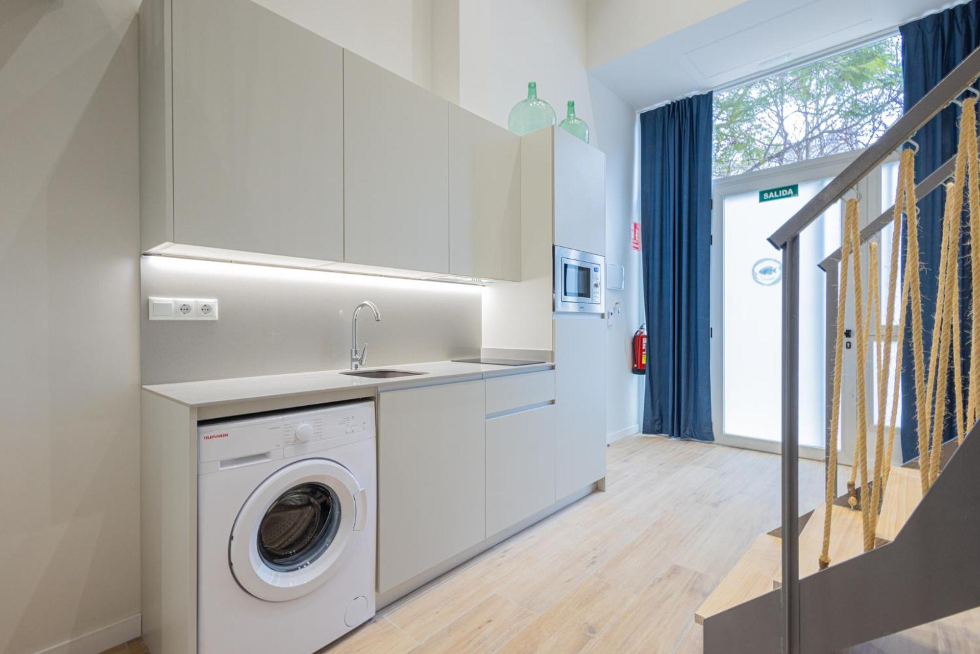 Florit Flats - The Seagull Apartments Валенсия Екстериор снимка
