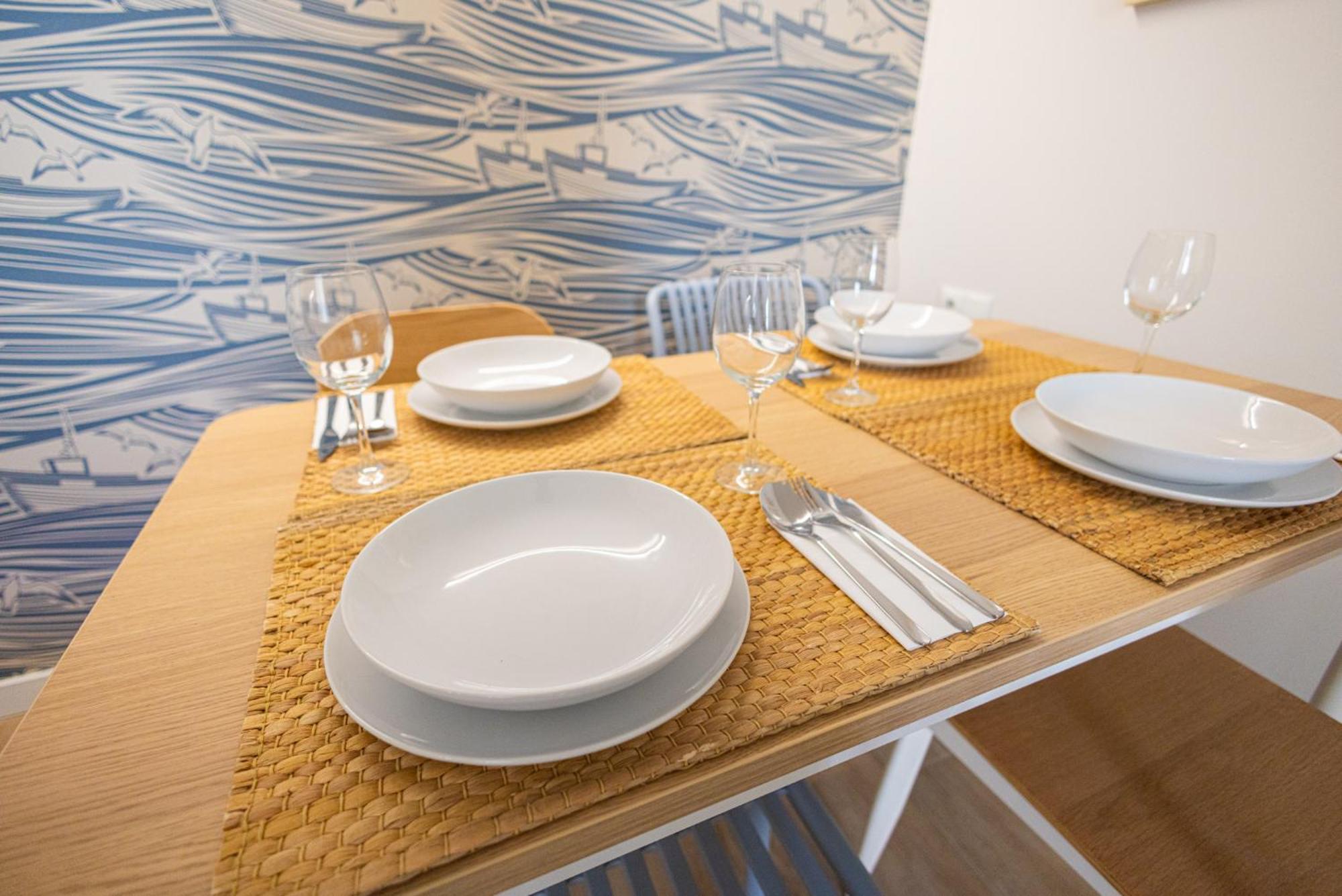 Florit Flats - The Seagull Apartments Валенсия Екстериор снимка
